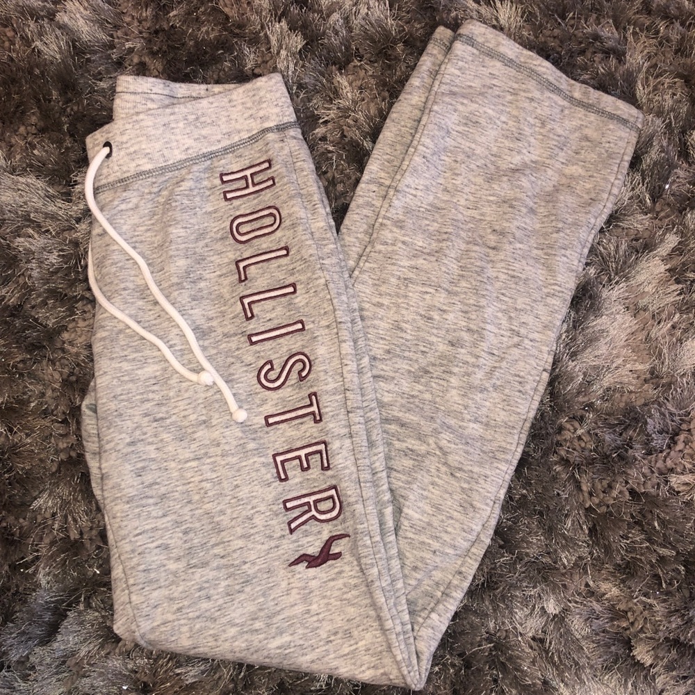 🌟 Hollister Sweats 🌟